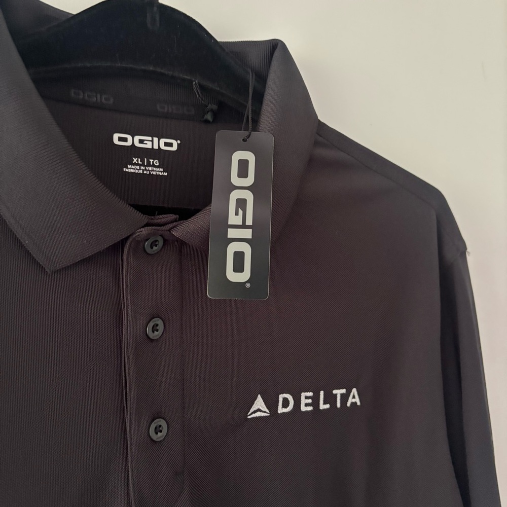 Delta Air Lines OGIO Caliber Black long sleeves Polo Shirt NWT size XL